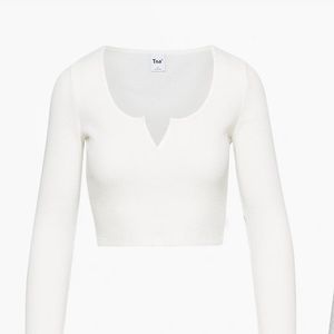 Aritzia TNA waffle long sleeve v neck size M